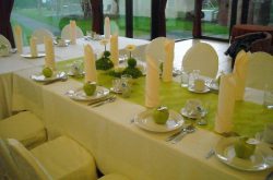 dekoracja - sala weselna, stół boczny